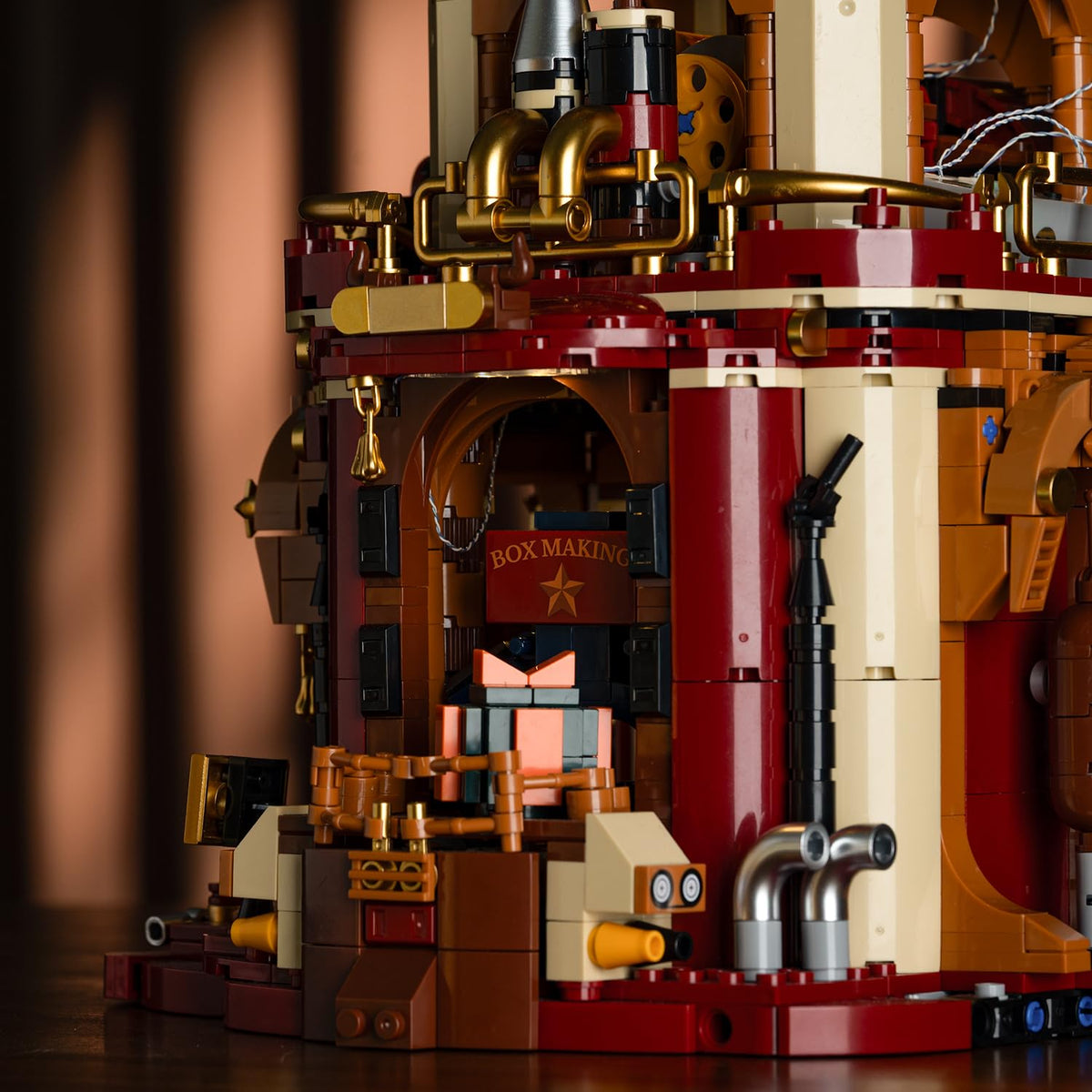 UNCLE BRICK Steam Punk Gift Workshop Building Set, 3252 PCS Vintage Factory with Rotating Gears, Retro Lighted Sign, Creative Architecture Model Kit for Teens 8+, Street Scene Building Toy